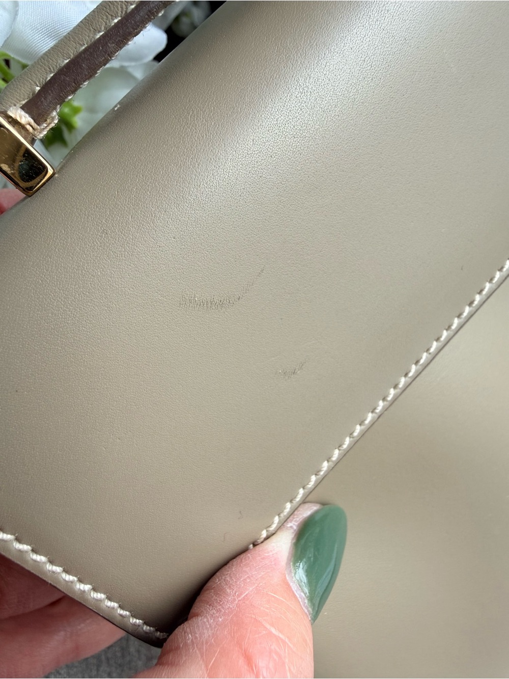 Salvatore Ferragamo Beige Leather Shoulder Bag with Gold Hardware Authentic - Picture 13 of 13